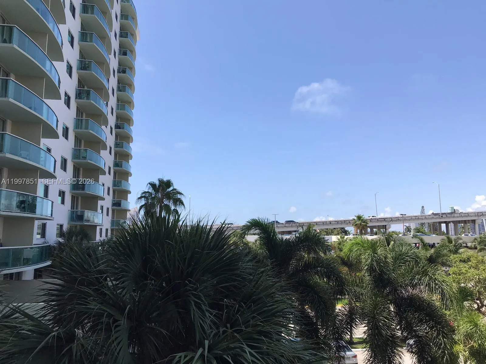 Foto de propiedad en 19380 Collins Avenue 319, Sunny Isles Beach, FL 33160 Sunny Isles Beach con MLS# 