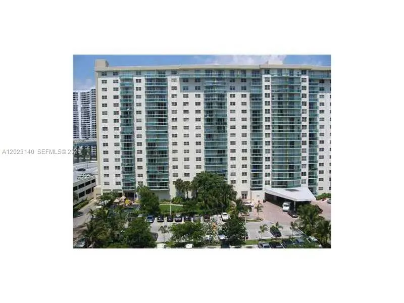 Foto de propiedad en 19380 Collins Avenue 607, Sunny Isles Beach, FL 33160 Sunny Isles Beach con MLS#