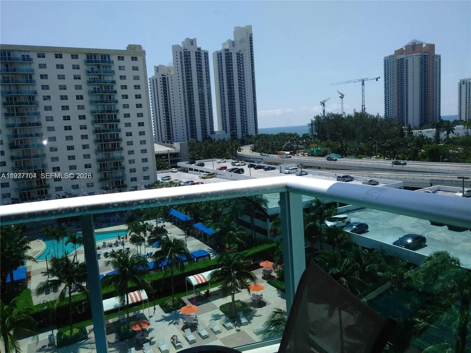 Foto de propiedad en 19380 Collins Avenue 806, Sunny Isles Beach, FL 33160 Sunny Isles Beach con MLS# 
