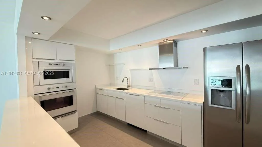 Vendido 19380 Collins Avenue 905, Sunny Isles Beach, FL 33160, Sunny Isles Beach, FL 33160