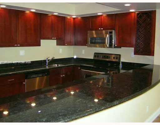 Foto de propiedad en 19390 Collins Avenue 1220, Sunny Isles Beach, FL 33160 Sunny Isles Beach con MLS# 