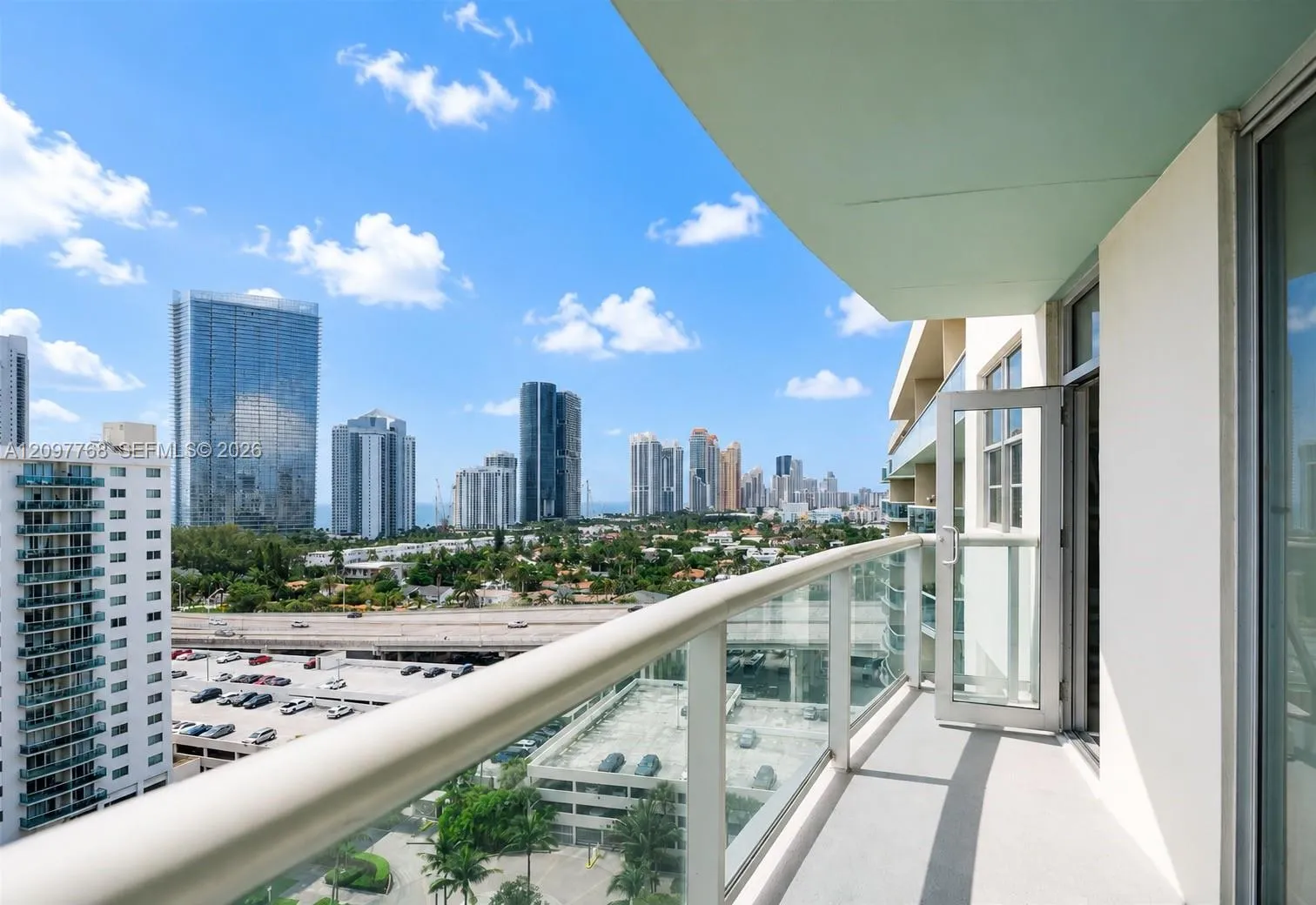 En Renta 19390 Collins Avenue 1614, Sunny Isles Beach, FL 33160, Sunny Isles Beach, FL 33160