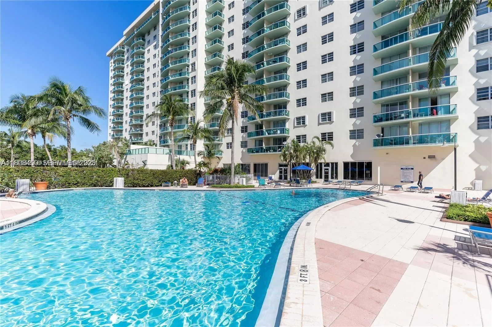Foto de propiedad en 19390 Collins Avenue 217, Sunny Isles Beach, FL 33160 Sunny Isles Beach con MLS# 