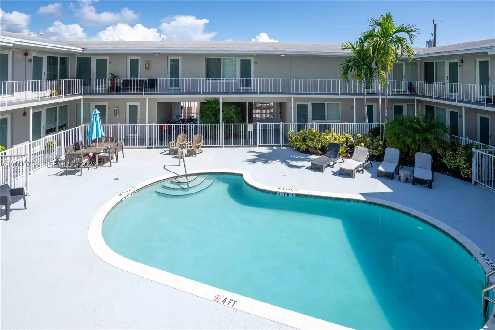 En Renta 1940 Biarritz Drive 4, Miami Beach, FL 33141, Miami Beach, FL 33141