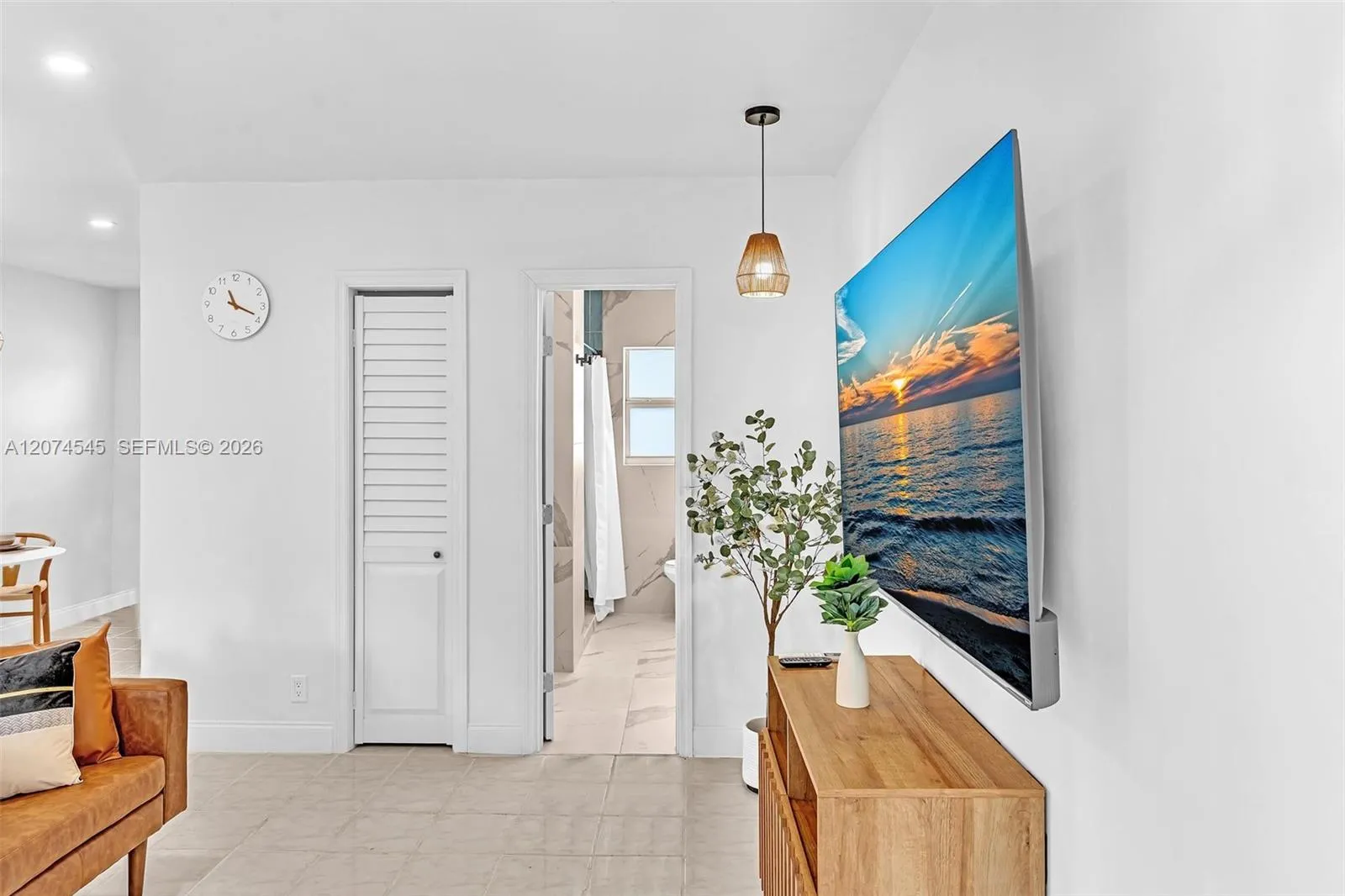 Foto de propiedad en 1941 Washington Street 5, Hollywood, FL 33020 Hollywood con MLS# 