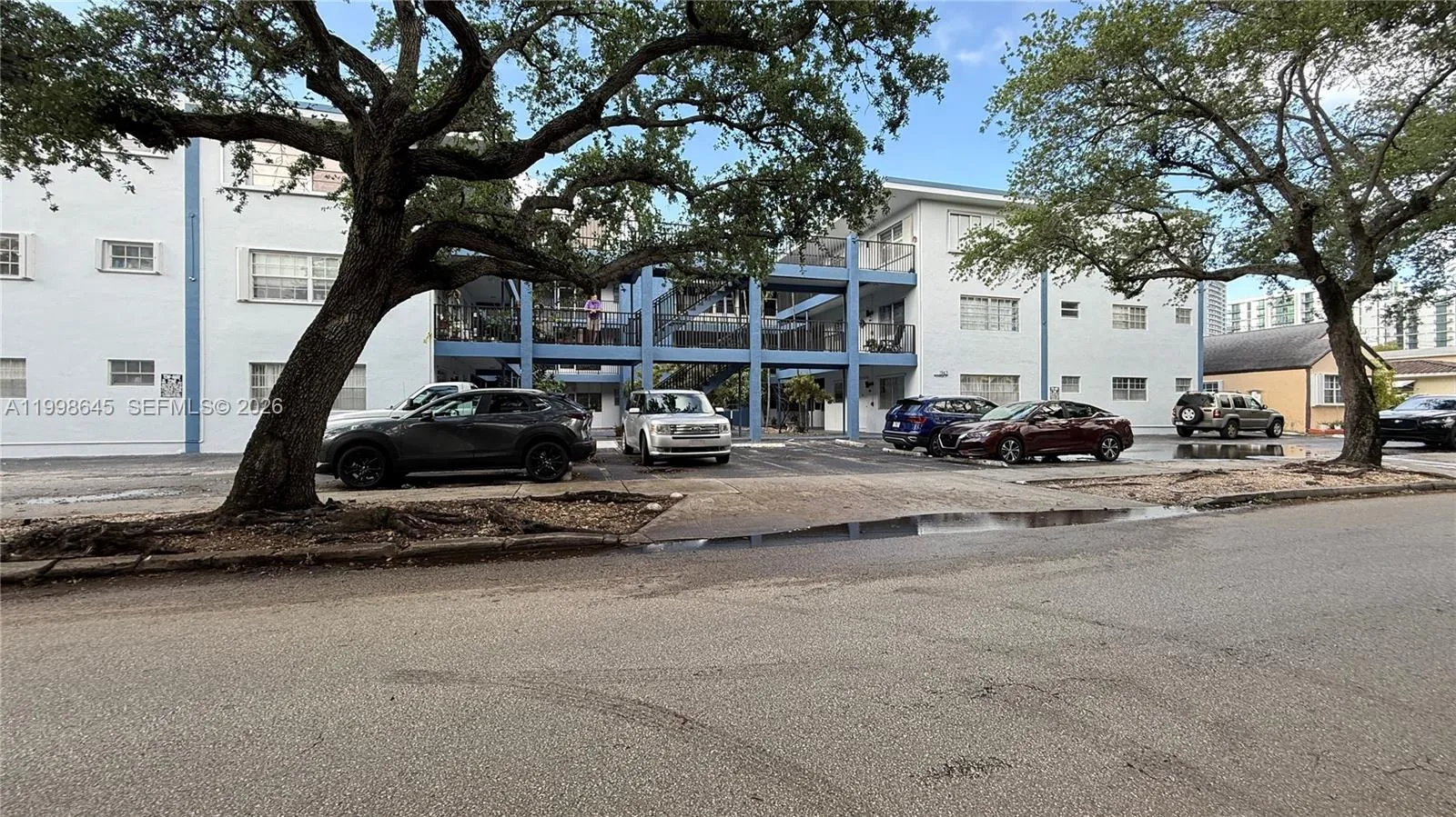 Foto de propiedad en 1943 Monroe Street 306A, Hollywood, FL 33020 Hollywood con MLS# 