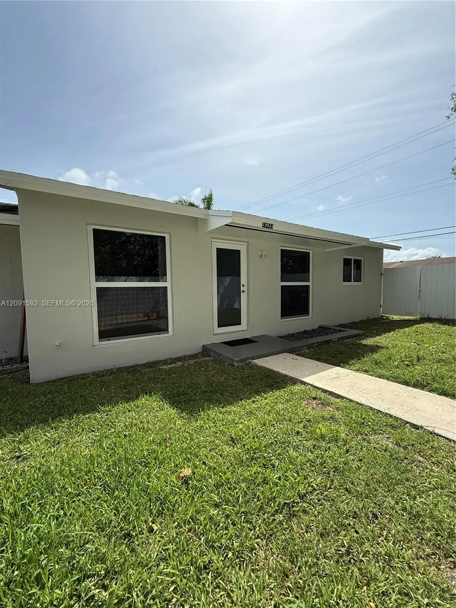En Renta 19433 SW 103rd Court 19433, Cutler Bay, FL 33157, Cutler Bay, FL 33157