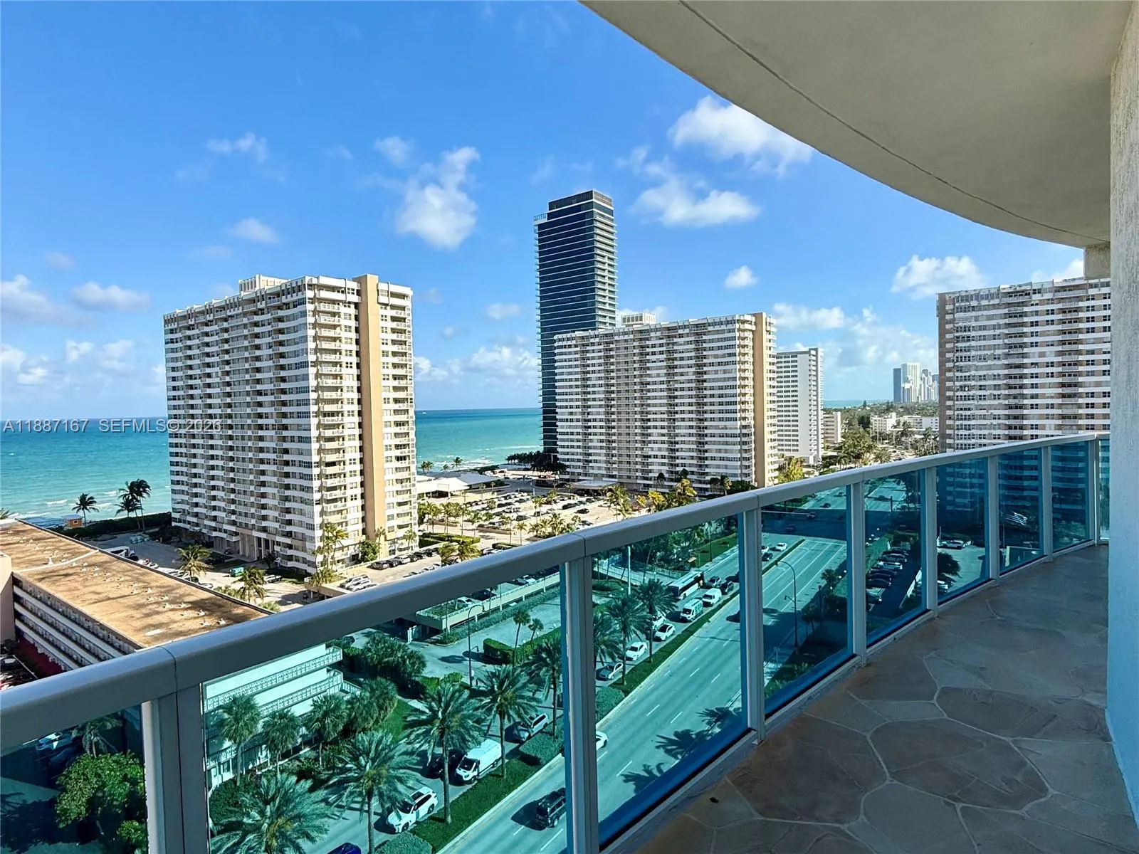 Foto de propiedad en 1945 S Ocean Drive 1201, Hallandale Beach, FL 33009 Hallandale Beach con MLS# 