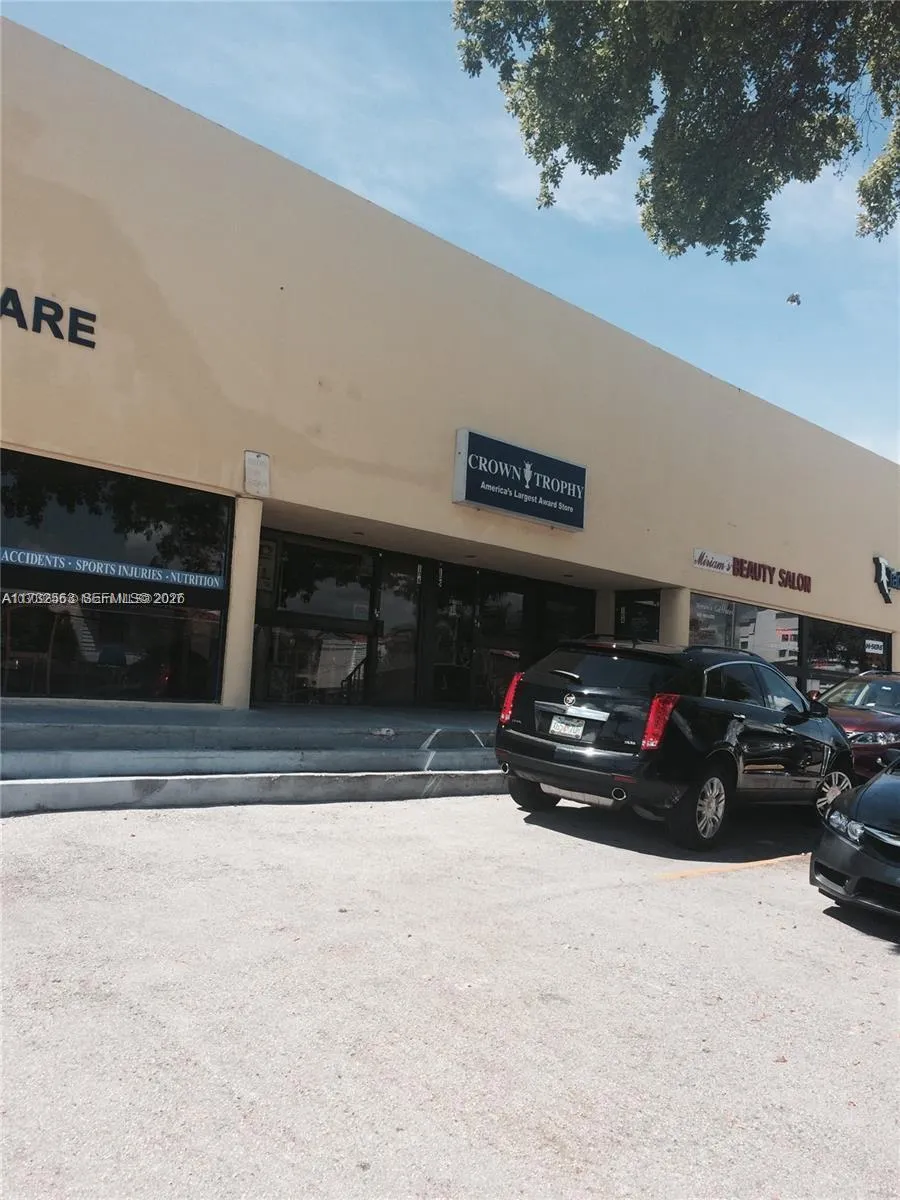 Foto de propiedad en 1948 NE 123rd Street 105, North Miami, FL 33181 North Miami con MLS# 