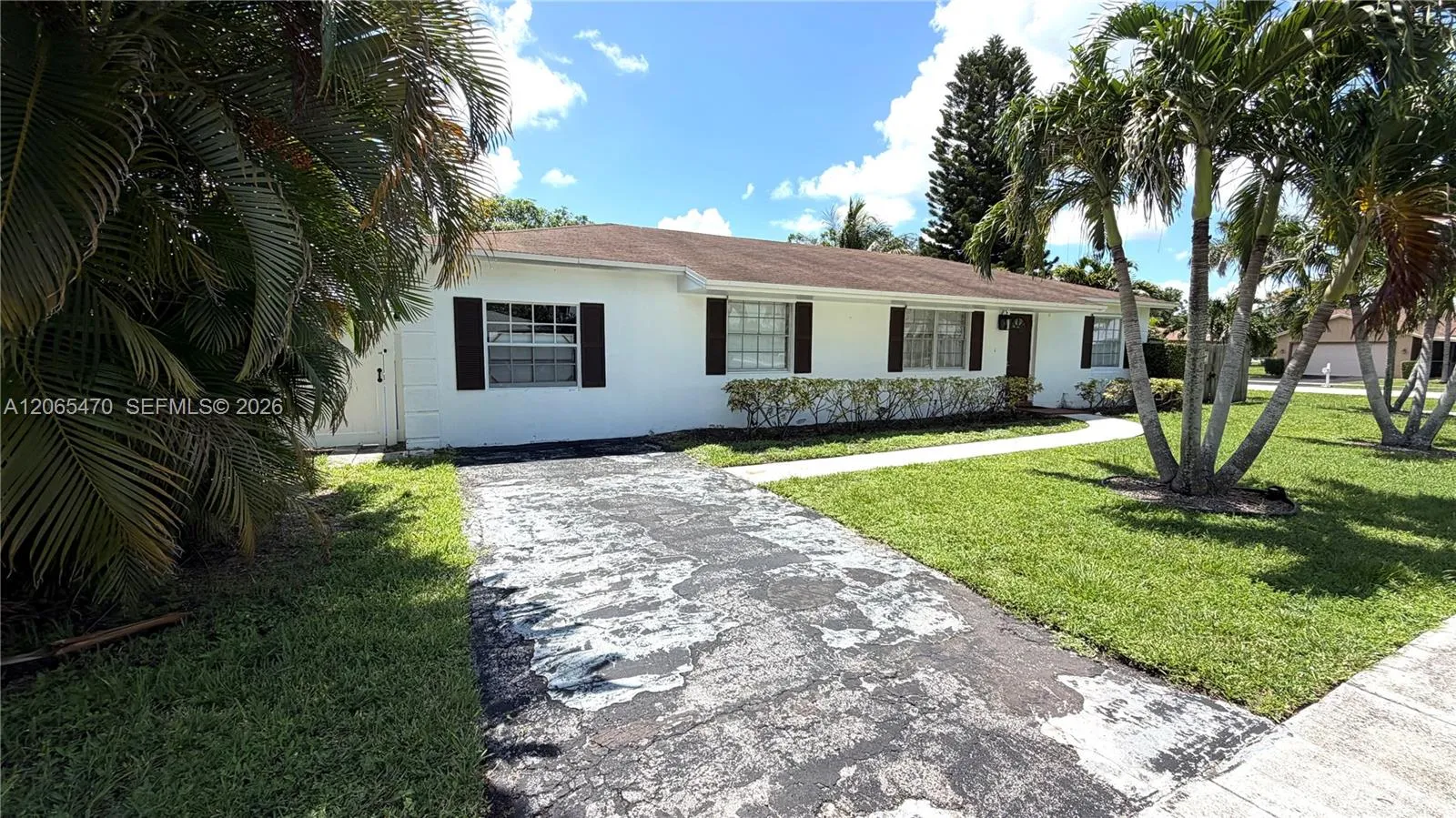 Foto de propiedad en 19480 Dakota Court, Boca Raton, FL 33434 Boca Raton con MLS# 