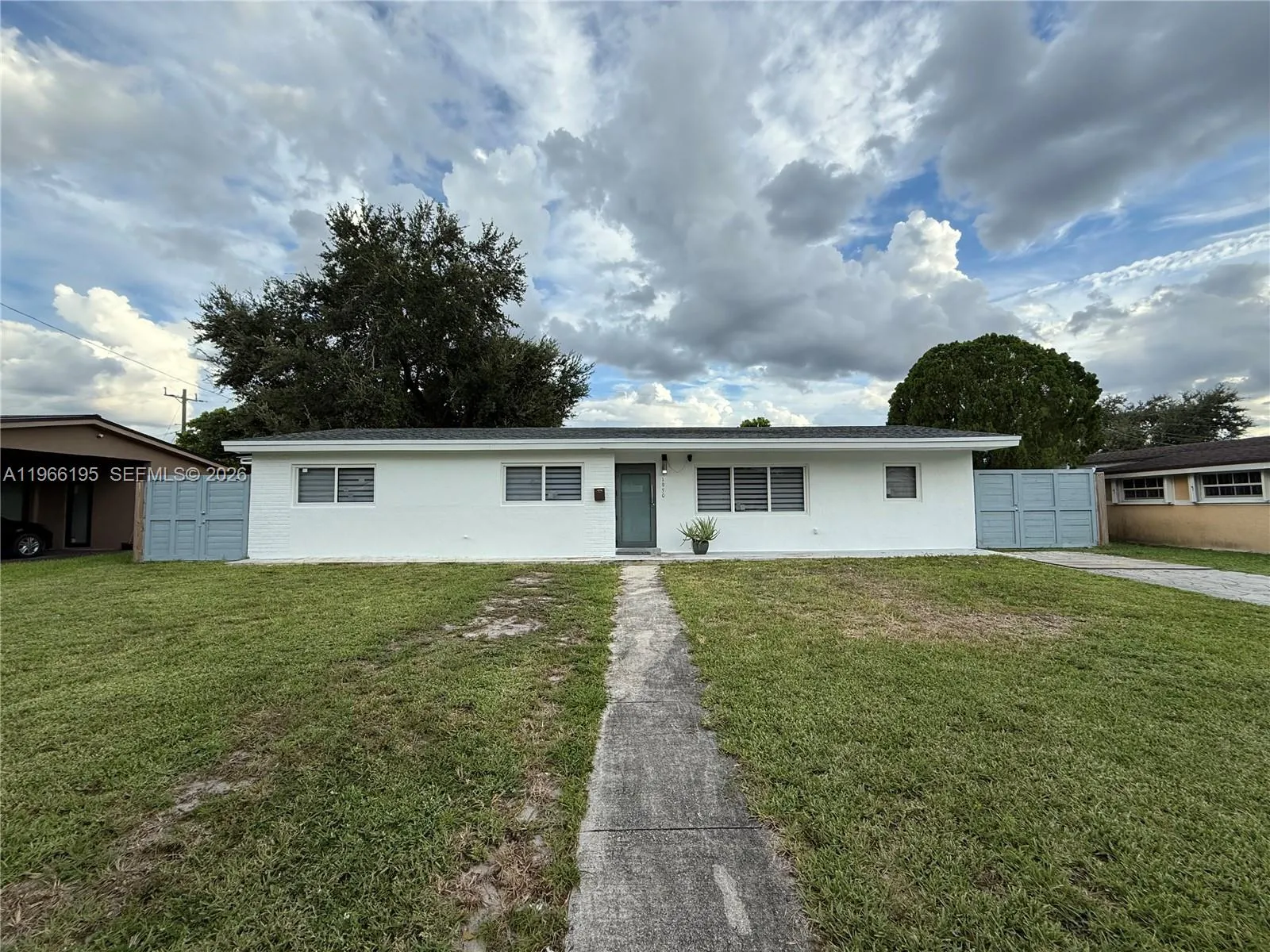 Foto de propiedad en 1950 NW 190th Terrace, Miami Gardens, FL 33056 Miami Gardens con MLS# 
