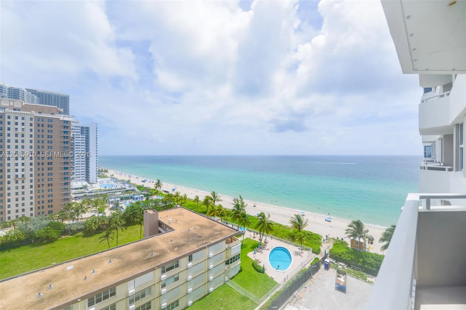 En Renta 1950 S Ocean Drive 11H, Hallandale Beach, FL 33009, Hallandale Beach, FL 33009