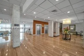 Foto de propiedad en 1950 S Ocean Drive 4D, Hallandale Beach, FL 33009 Hallandale Beach con MLS# 