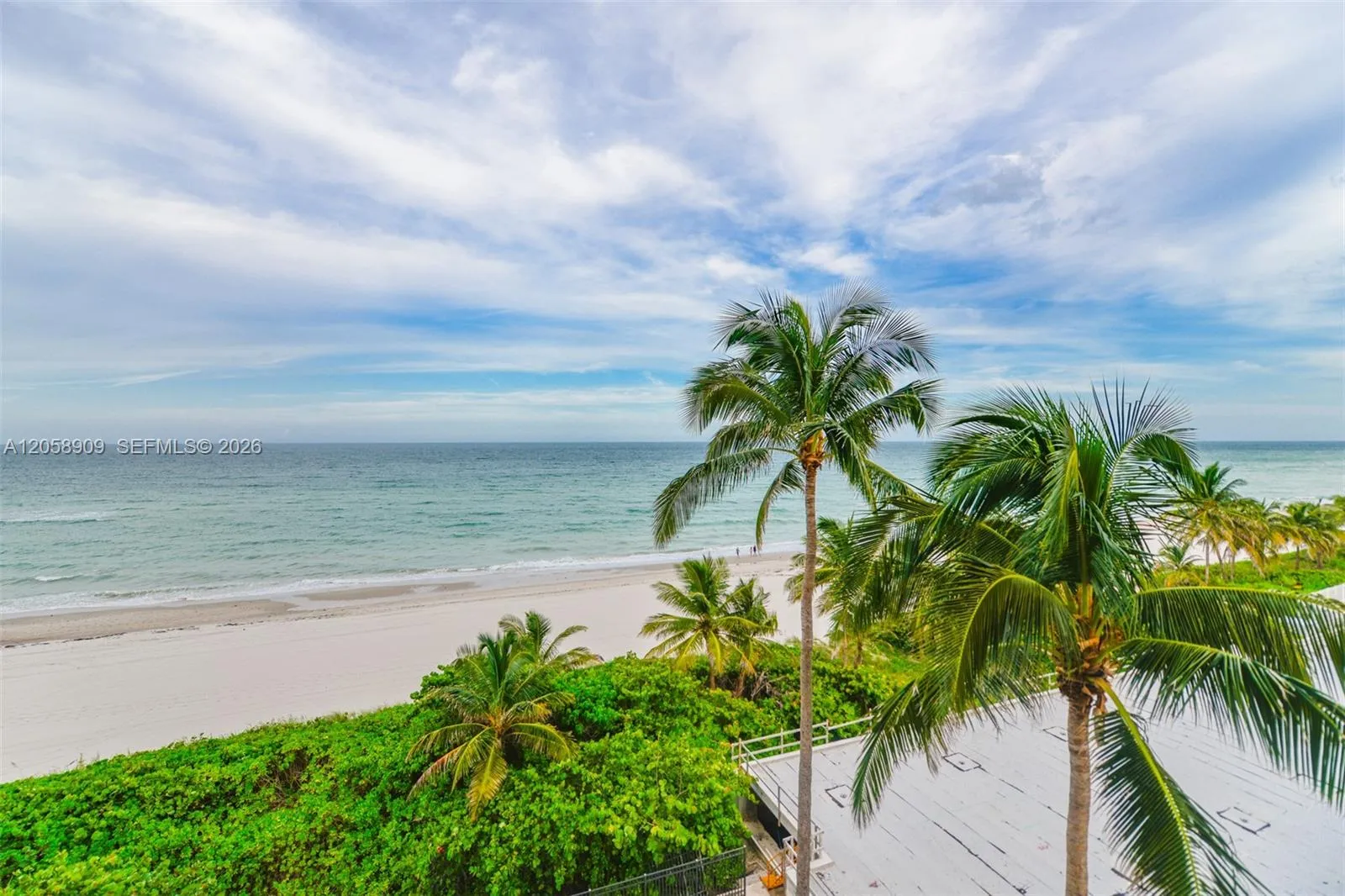Foto de propiedad en 1950 S Ocean Drive 5Q, Hallandale Beach, FL 33009 Hallandale Beach con MLS# 