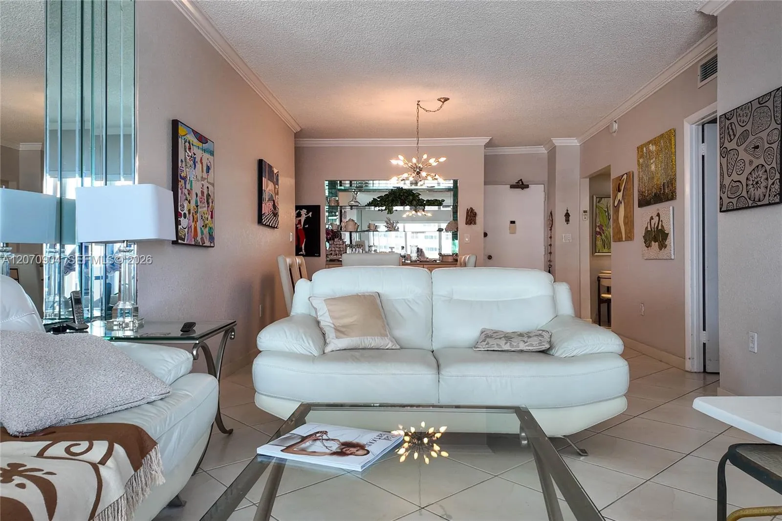 Foto de propiedad en 1950 S Ocean Drive 9C, Hallandale Beach, FL 33009 Hallandale Beach con MLS# 