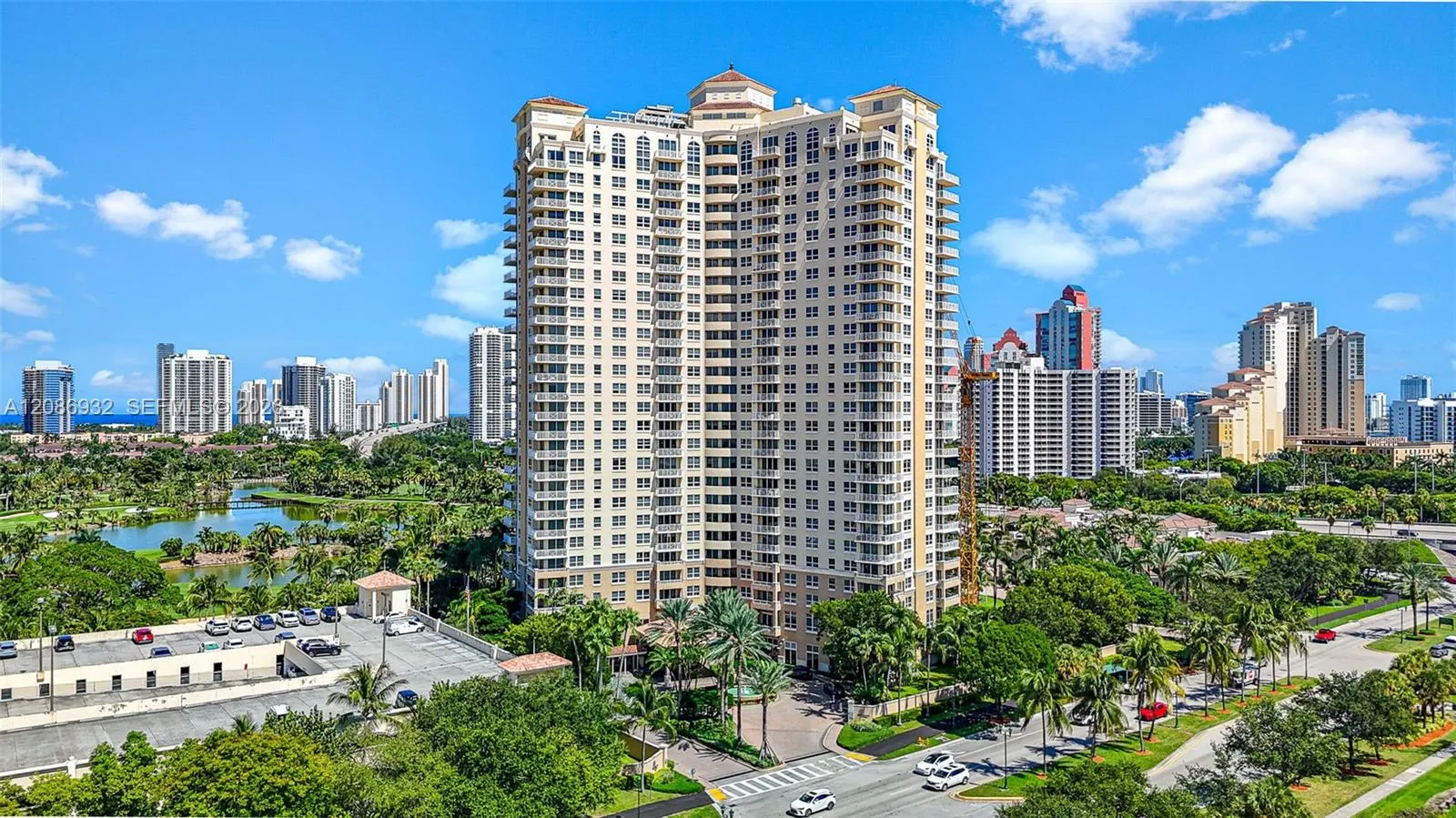 En Venta 19501 W Country Club Drive 1508, Aventura, FL 33180, Aventura, FL 33180