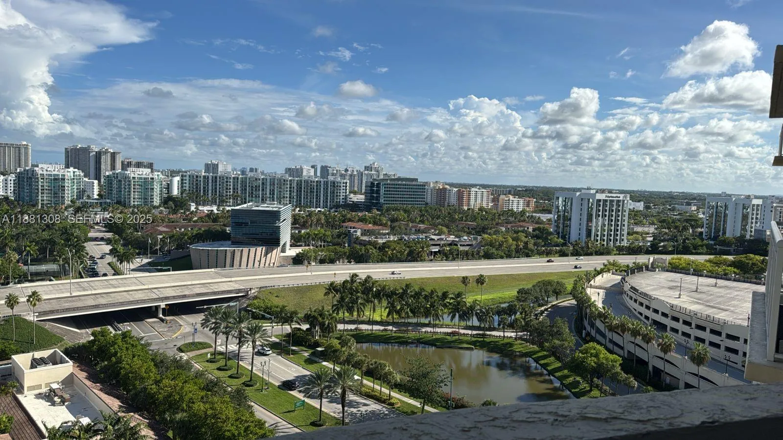 Foto de propiedad en 19501 W Country Club Drive 1706, Aventura, FL 33180 Aventura con MLS# 