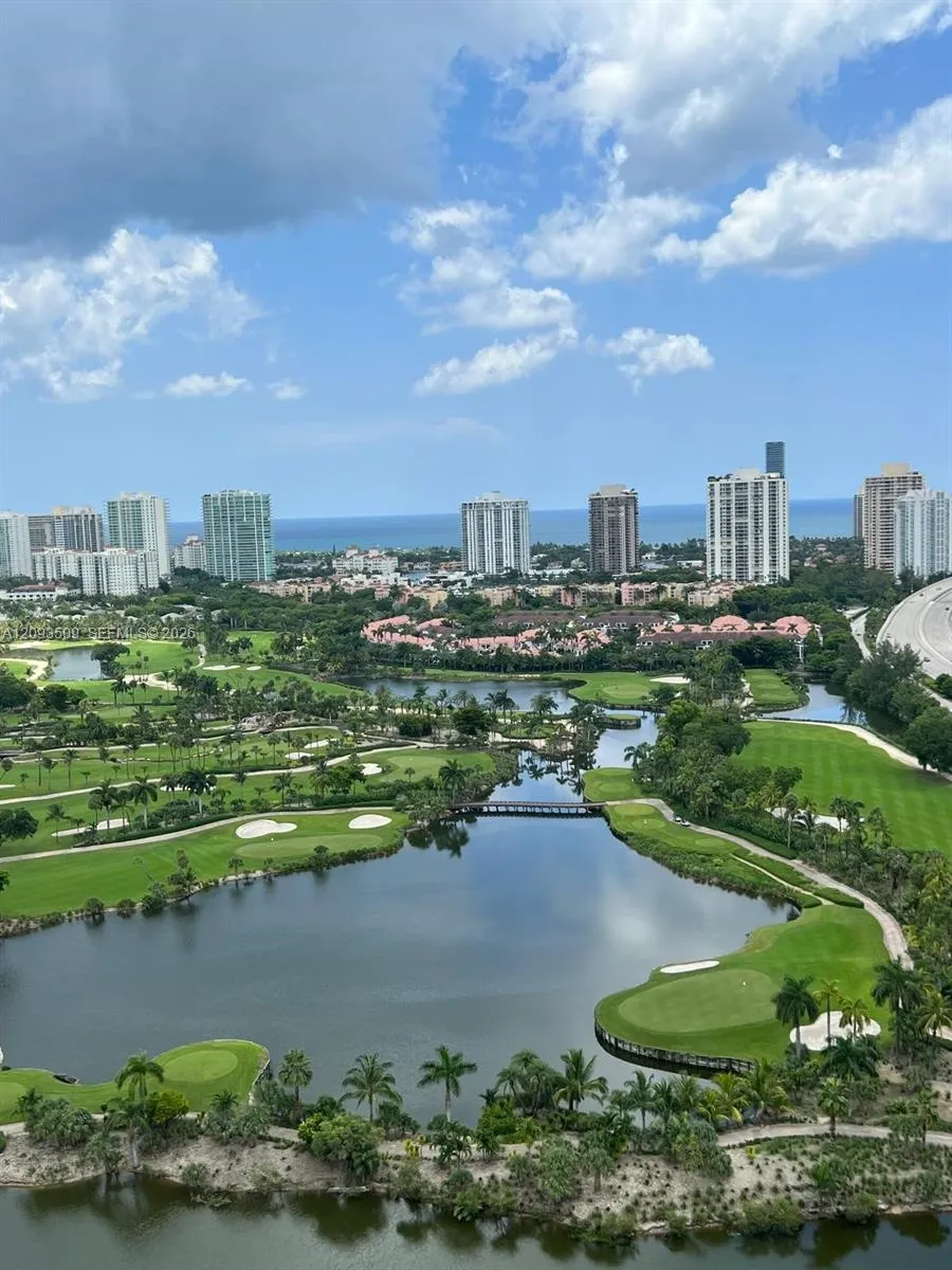En Venta 19501 W Country Club Drive TS-03, Aventura, FL 33180, Aventura, FL 33180
