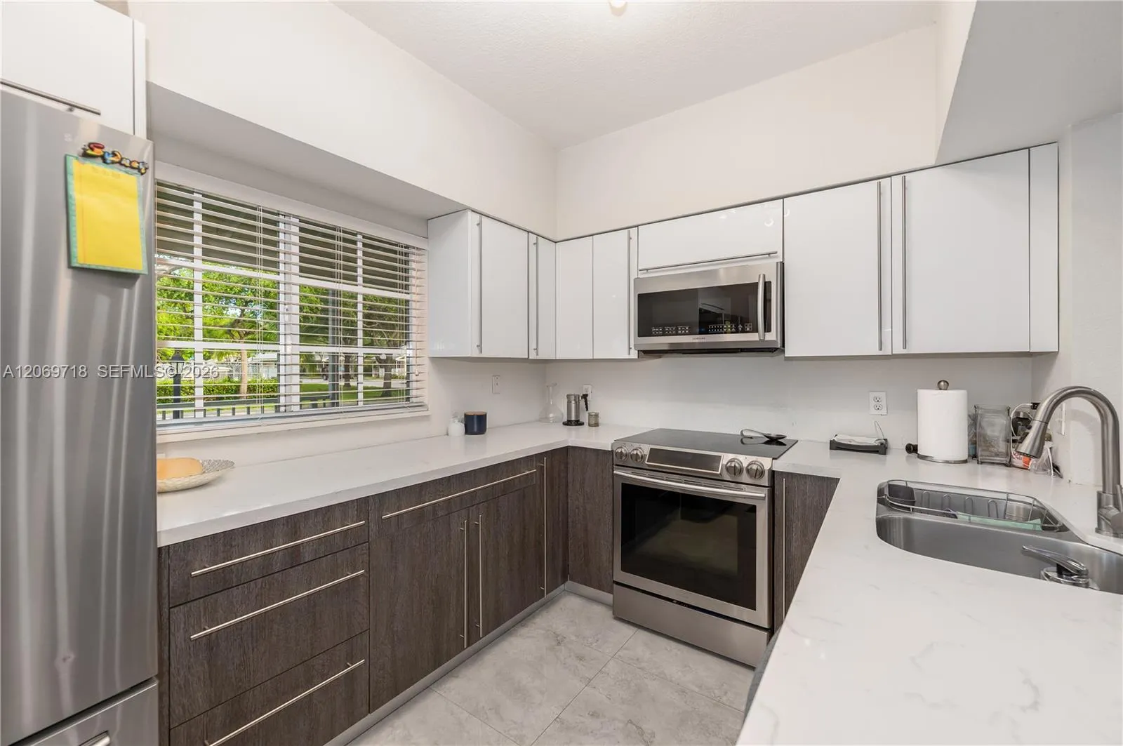 Foto de propiedad en 1960 NW 4th Avenue 42, Miami, FL 33136 Miami con MLS# 