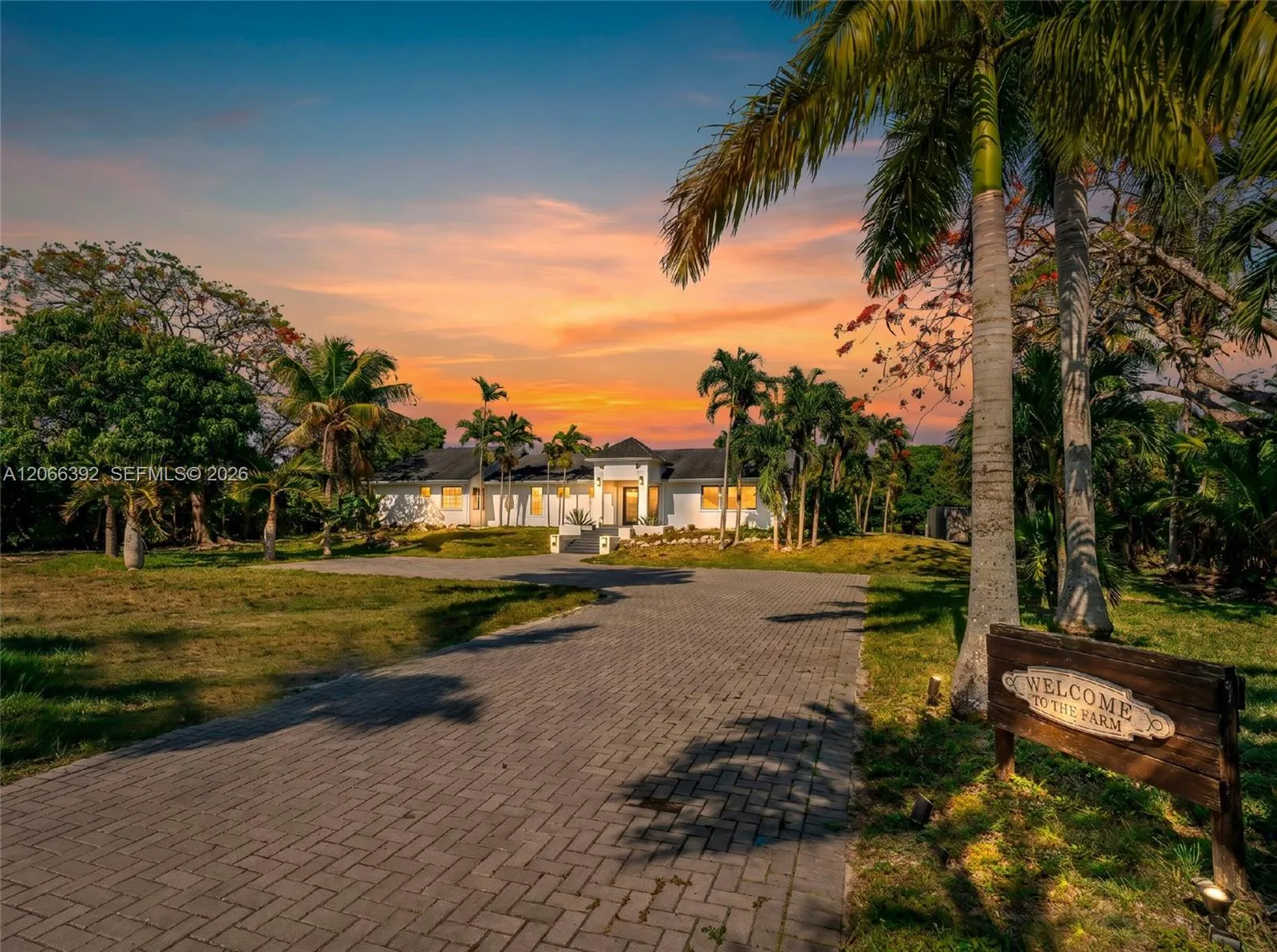 En Venta 19601 SW 187th Avenue, Miami, FL 33187, Miami, FL 33187