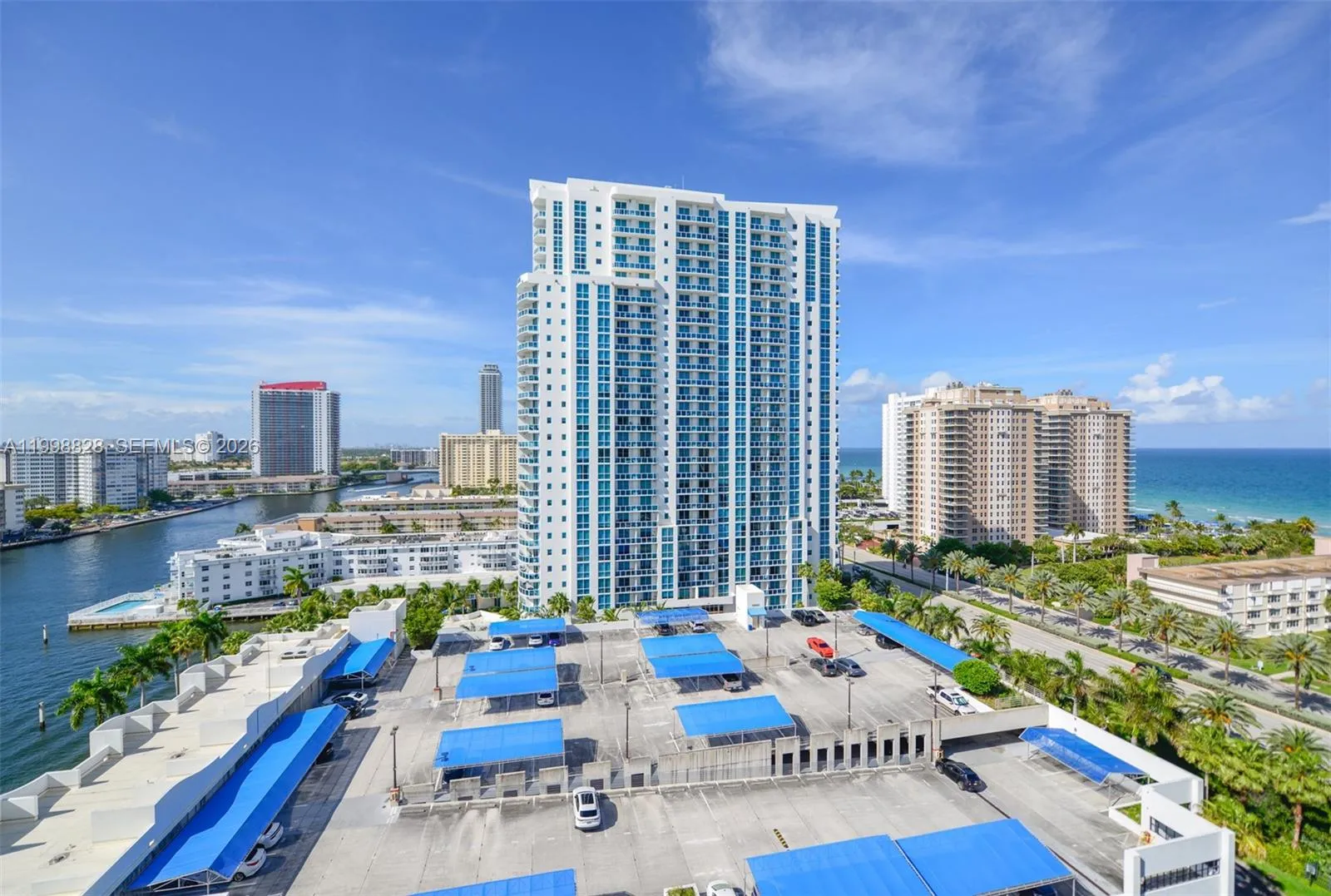 Foto de propiedad en 1965 S Ocean Drive 14D, Hallandale Beach, FL 33009 Hallandale Beach con MLS# 