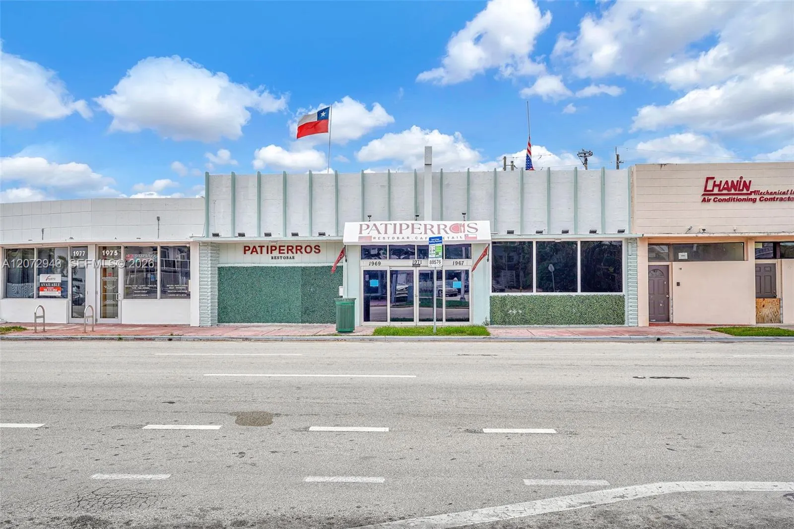 Foto de propiedad en 1971 71st Street, Miami Beach, FL 33141 Miami Beach con MLS# 