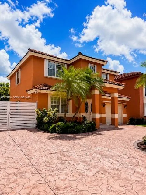 En Venta 19727 NW 84 Th Place, Hialeah, FL 33015, Hialeah, FL 33015