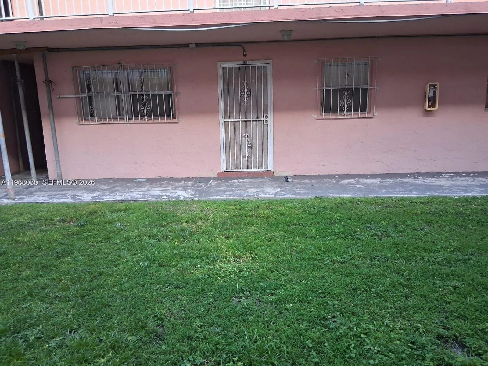 Foto de propiedad en 19761 SW 114th Avenue 236, Miami, FL 33157 Miami con MLS# 