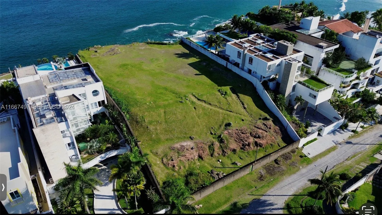 Foto de propiedad en 198 Passeio Avenue  con MLS# 