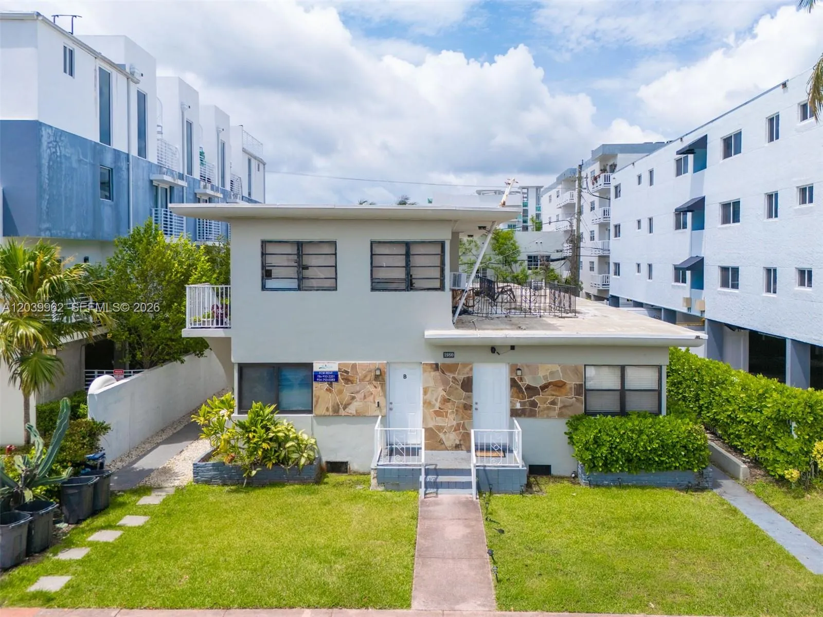 Foto de propiedad en 1980 Biarritz Drive, Miami Beach, FL 33141 Miami Beach con MLS# 