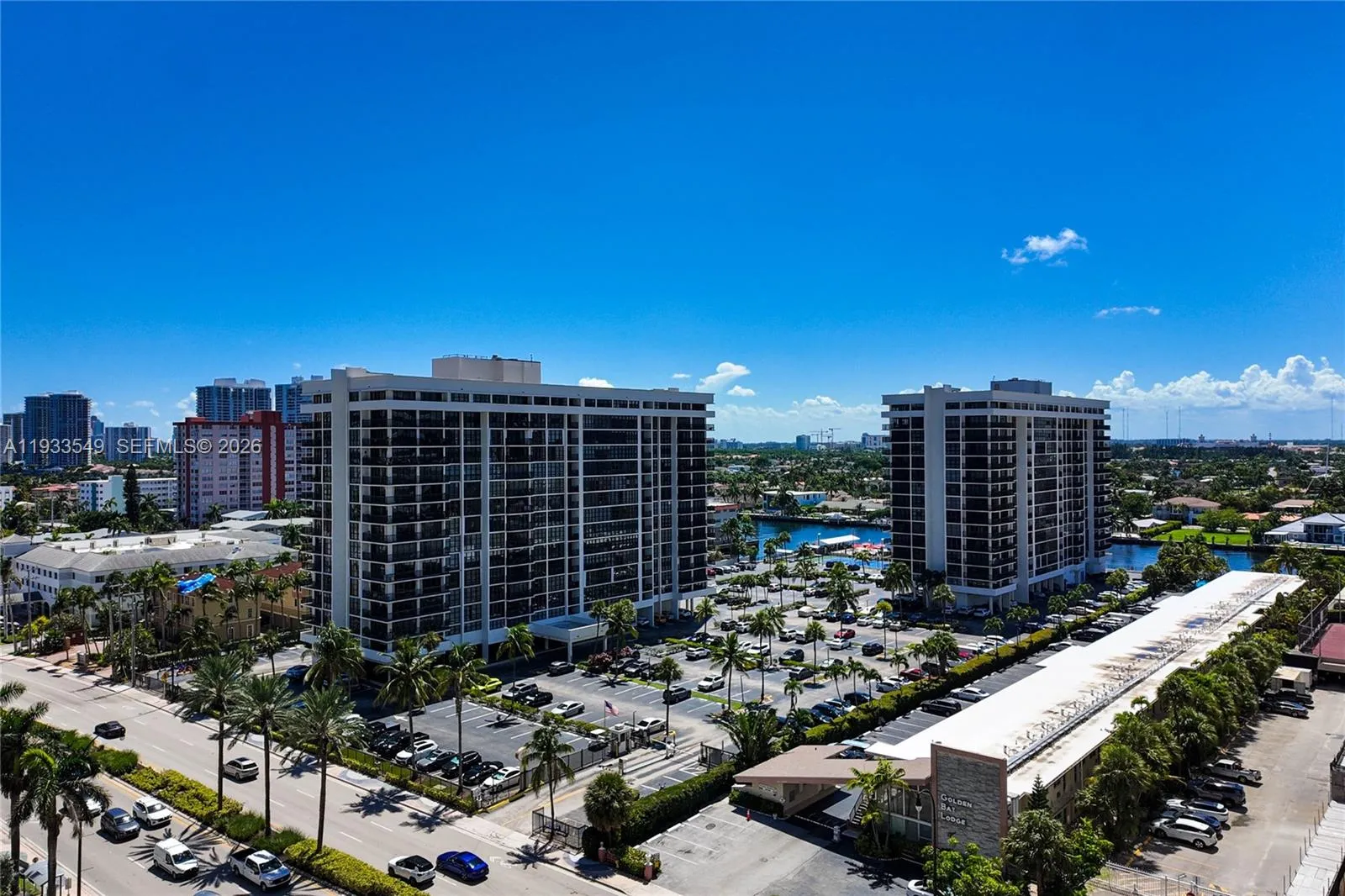 Foto de propiedad en 1980 S Ocean Drive 11N, Hallandale Beach, FL 33009 Hallandale Beach con MLS#
