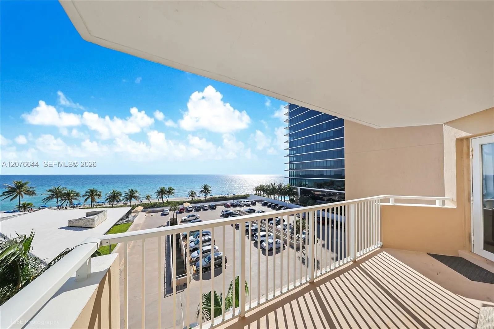 Foto de propiedad en 1980 S Ocean Drive 5F, Hallandale Beach, FL 33009 Hallandale Beach con MLS# 