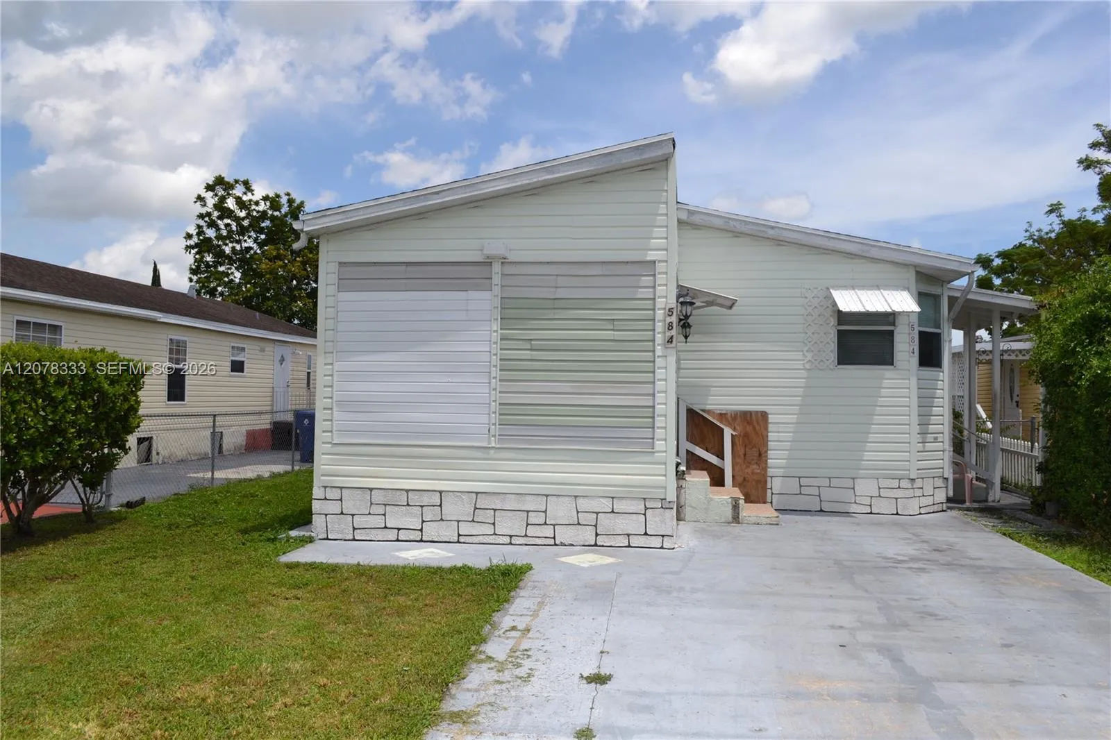 Foto de propiedad en 19800 SW 180 Avenue 584, Miami, FL 33187 Miami con MLS# 