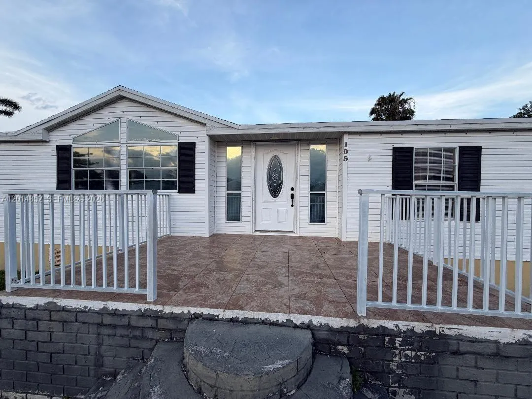 En Venta 19800 SW 180th Avenue 105, Miami, FL 33187, Miami, FL 33187