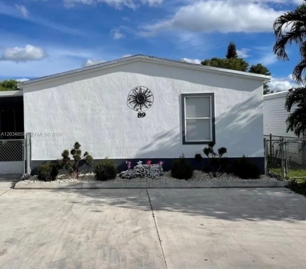 En Venta 19800 SW 180th Avenue, Miami, FL 33187, Miami, FL 33187