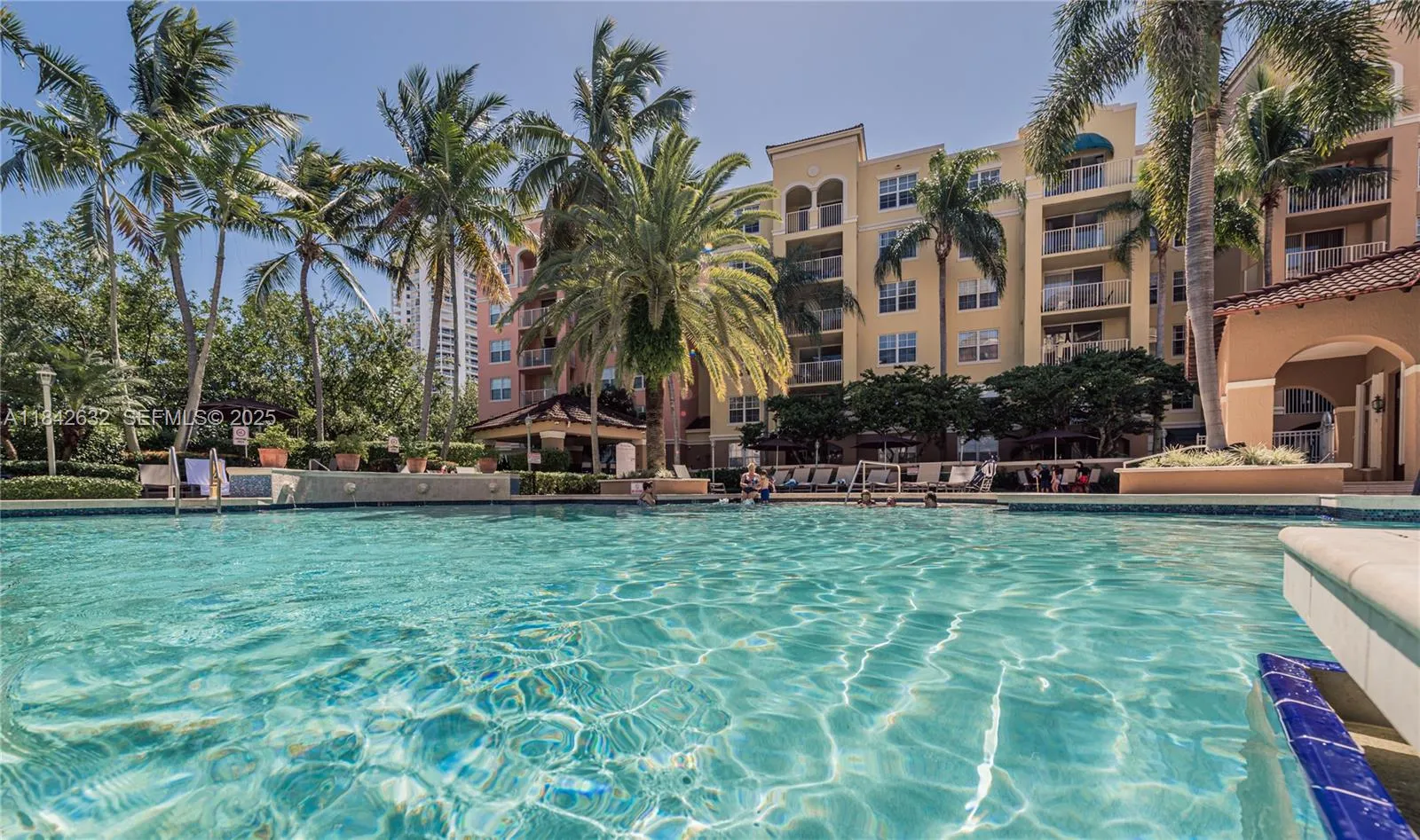 Foto de propiedad en 19801 E Country Club Drive 4303, Aventura, FL 33180 Aventura con MLS#