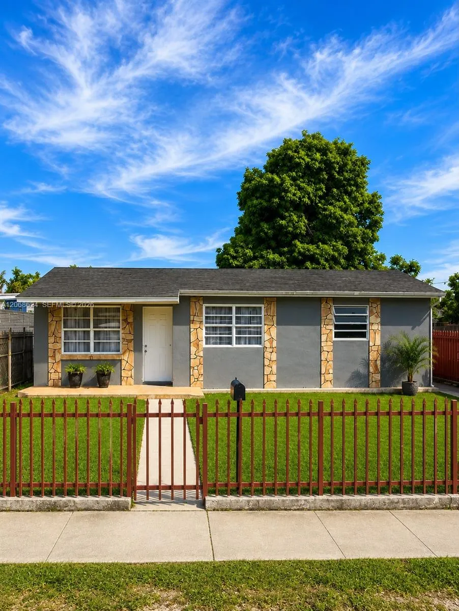 En Venta 19811 SW 116th Avenue, Miami, FL 33157, Miami, FL 33157