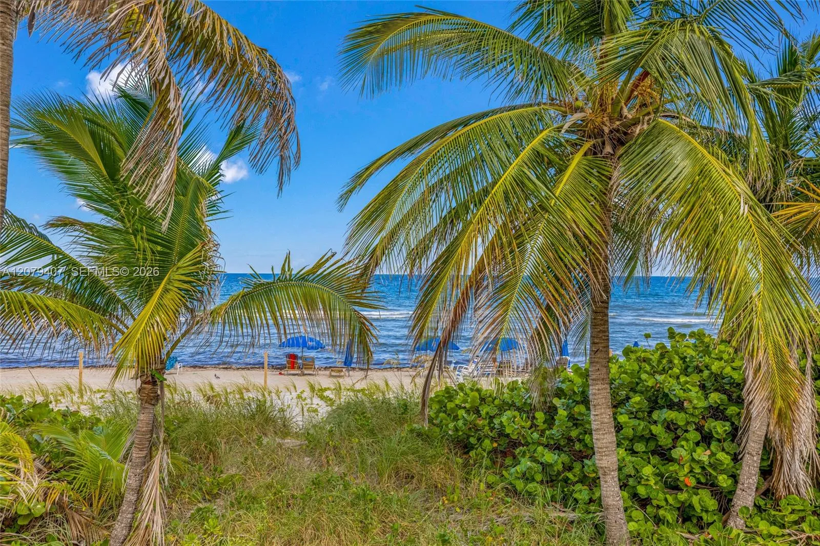 Foto de propiedad en 1985 S Ocean Drive 10E, Hallandale Beach, FL 33009 Hallandale Beach con MLS# 
