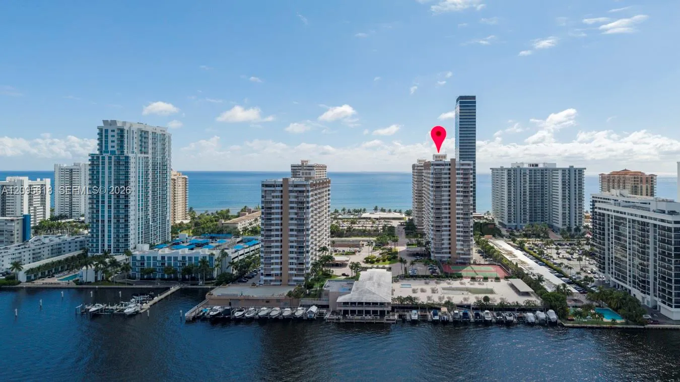 En Venta 1985 S Ocean Drive 10G, Hallandale Beach, FL 33009, Hallandale Beach, FL 33009