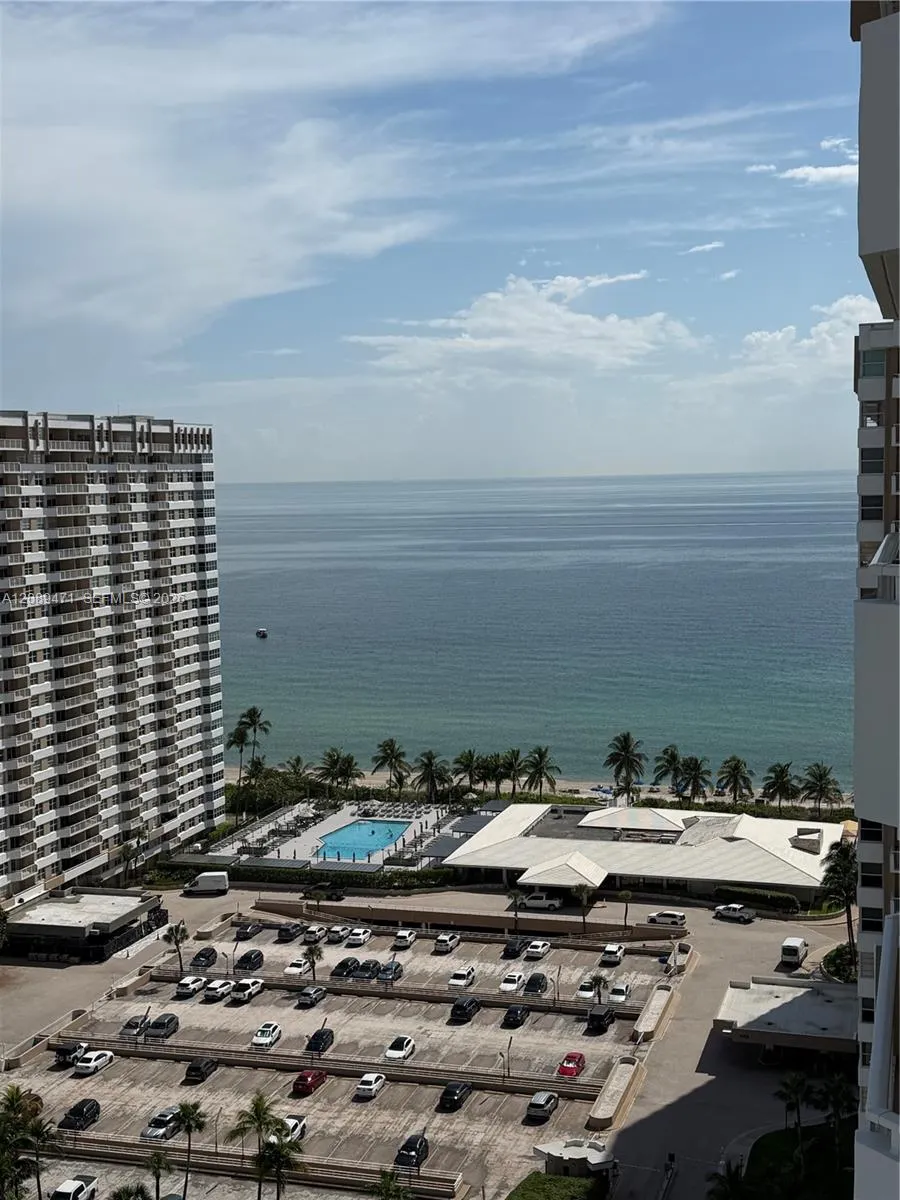 En Renta 1985 S Ocean Drive 21H, Hallandale Beach, FL 33009, Hallandale Beach, FL 33009