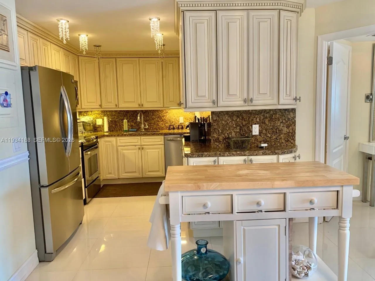 Foto de propiedad en 1985 S Ocean Drive 3C, Hallandale Beach, FL 33009 Hallandale Beach con MLS# 