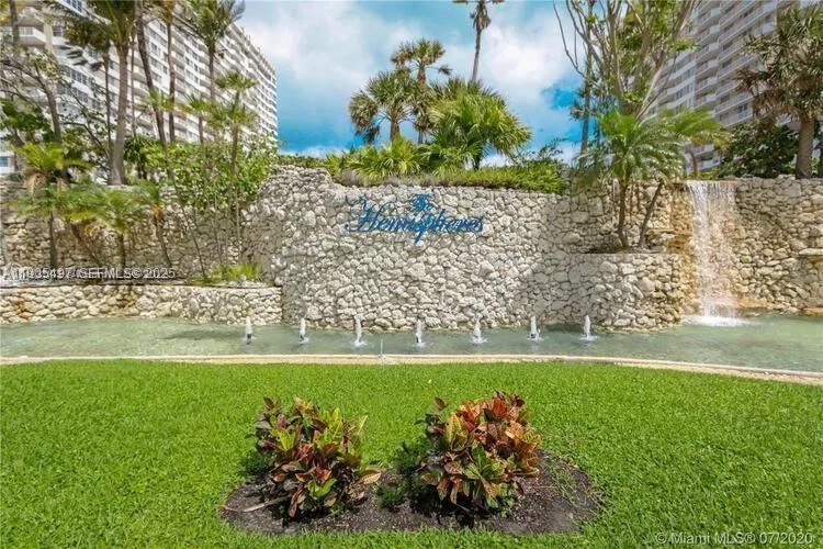 Foto de propiedad en 1985 S Ocean Drive 3L, Hallandale Beach, FL 33009 Hallandale Beach con MLS# 