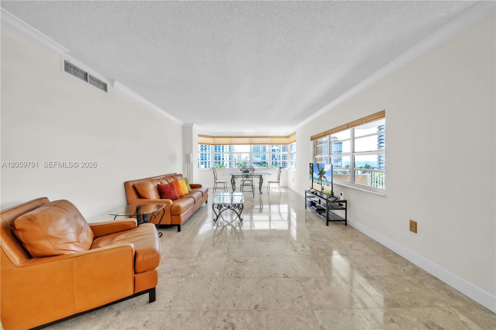 Foto de propiedad en 1985 S Ocean Drive 6p, Hallandale Beach, FL 33009 Hallandale Beach con MLS#