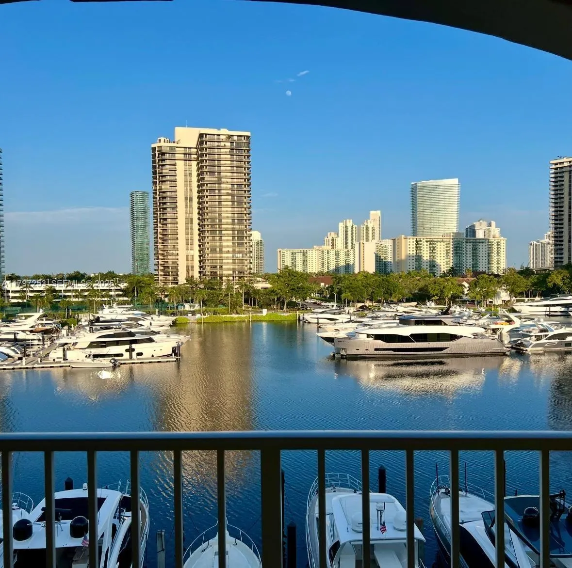 En Renta 19877 E Country Club Drive 3606, Aventura, FL 33180, Aventura, FL 33180