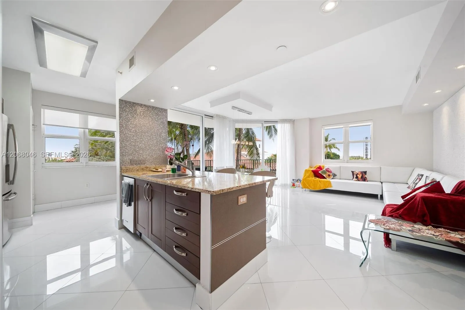 Foto de propiedad en 19900 E Country Club Drive 610, Aventura, FL 33180 Aventura con MLS# 