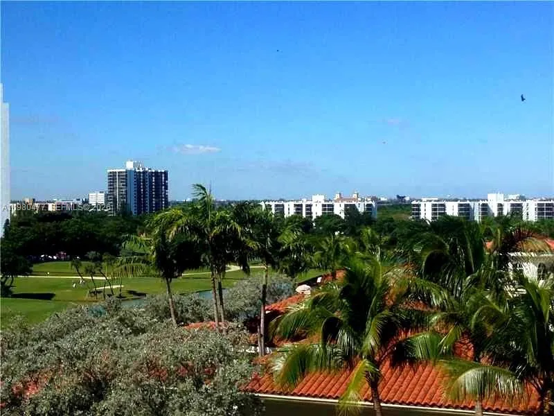 Foto de propiedad en 19900 E Country Club Drive 806, Aventura, FL 33180 Aventura con MLS# 
