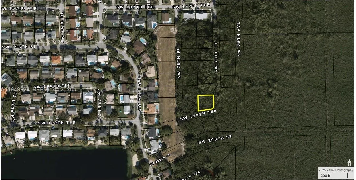 En Venta 19920 SW 78th Court, Miami, FL 33189, Miami, FL 33189