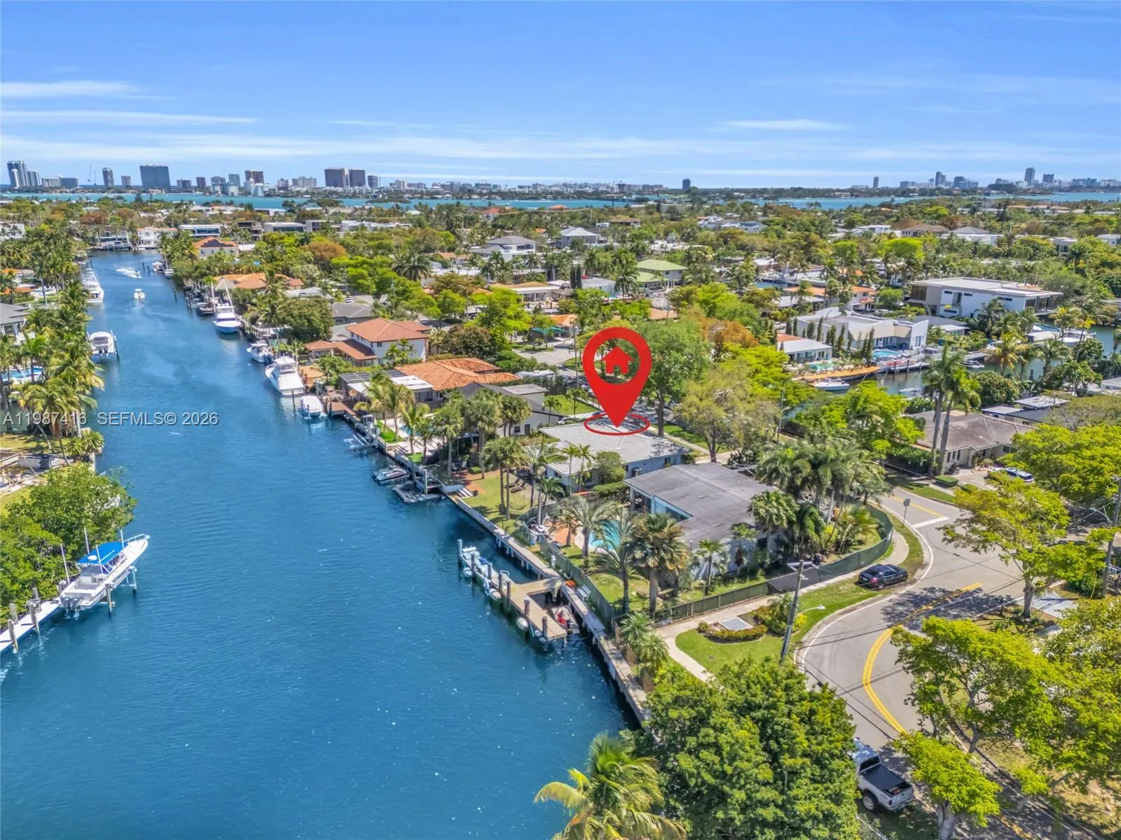 Vendido 1995 Ixora Road, North Miami, FL 33181, North Miami, FL 33181