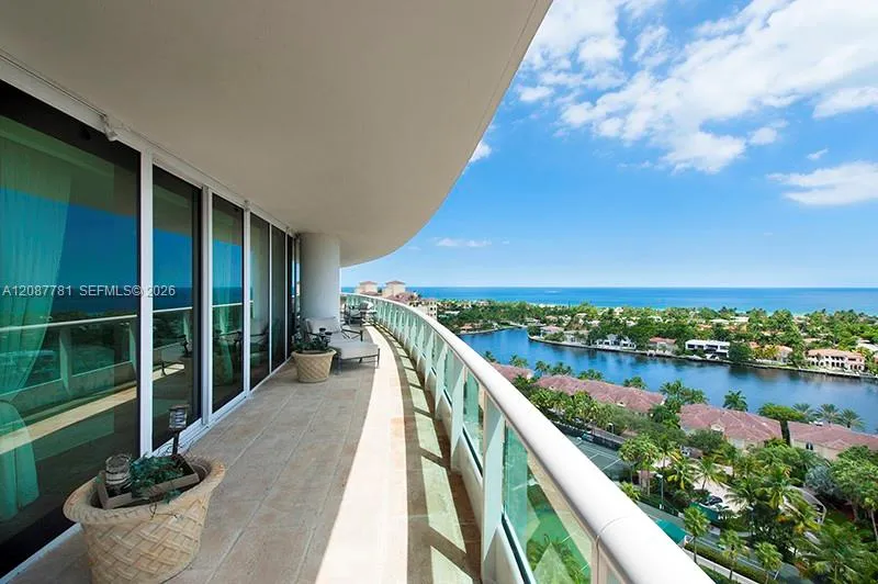 En Venta 19955 NE 38 Court 2002, Aventura, FL 33180, Aventura, FL 33180