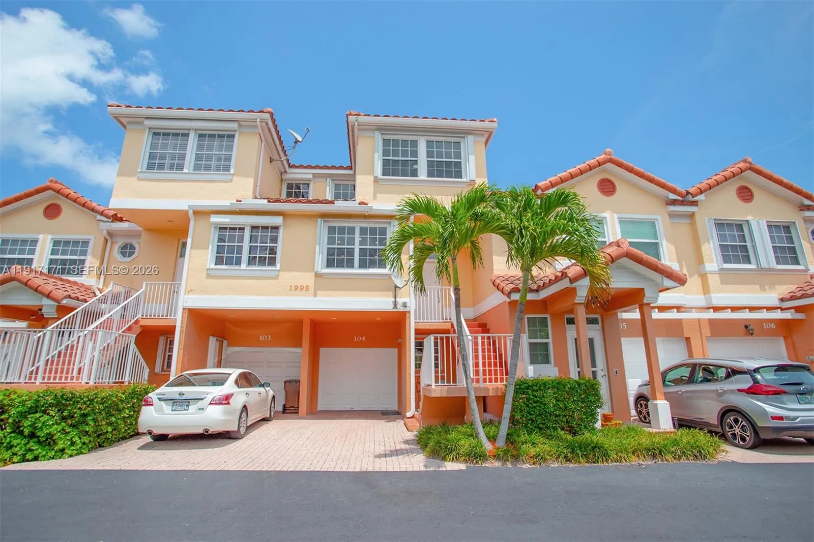 Foto de propiedad en 1998 NE 7th Street 104, Deerfield Beach, FL 33441 Deerfield Beach con MLS# 